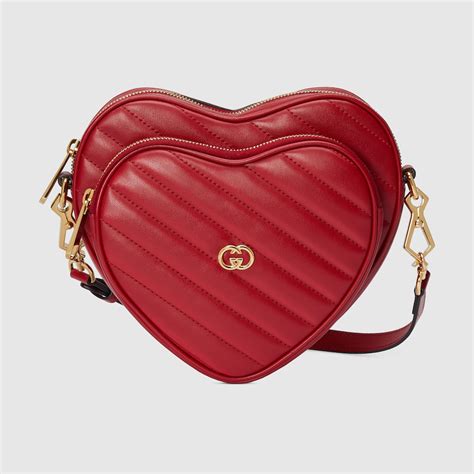 borsa gucci a cuore|La borsa cuore di Gucci è la minaudiere virale che tutti vogliono.